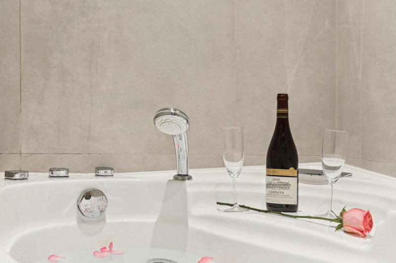 Appartement Lavie Maison Ac And Hot Tub Close Arc De Triomphe *